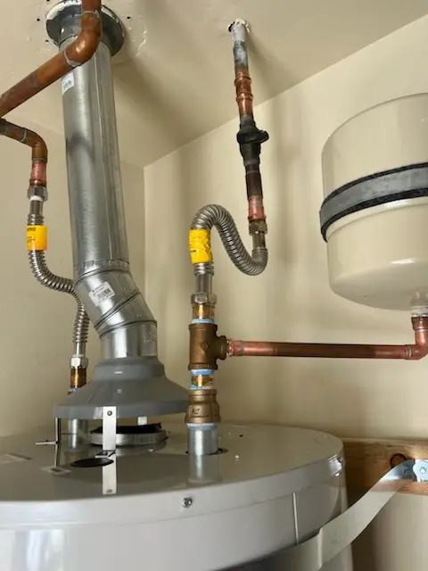 Water heater installation and plumbing repair in Keswick-Stornaway